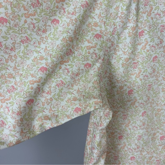 LL Bean Cream and Pink Floral Casual Button Down Shirt Size Large - Picture 4 of 10
